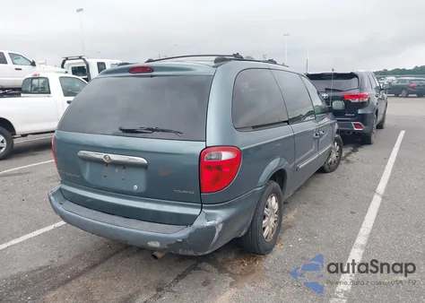 2005 Chrysler Town & Country Touring z USA, uszkodzony, nr VIN 2C8GP54L25R601479